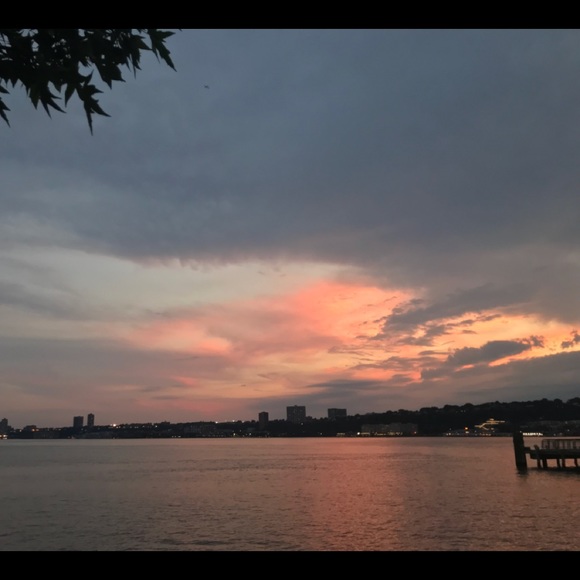 Meet your Posher, Khadeja - Picture 1 of 1